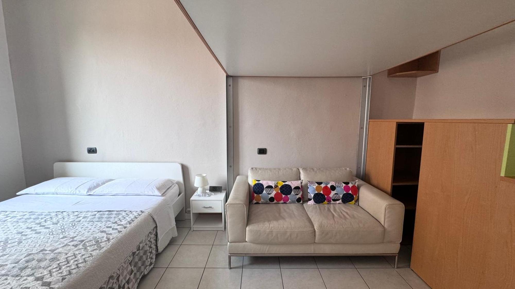 Sawasdee 37 Apartment มอนซา ภายนอก รูปภาพ